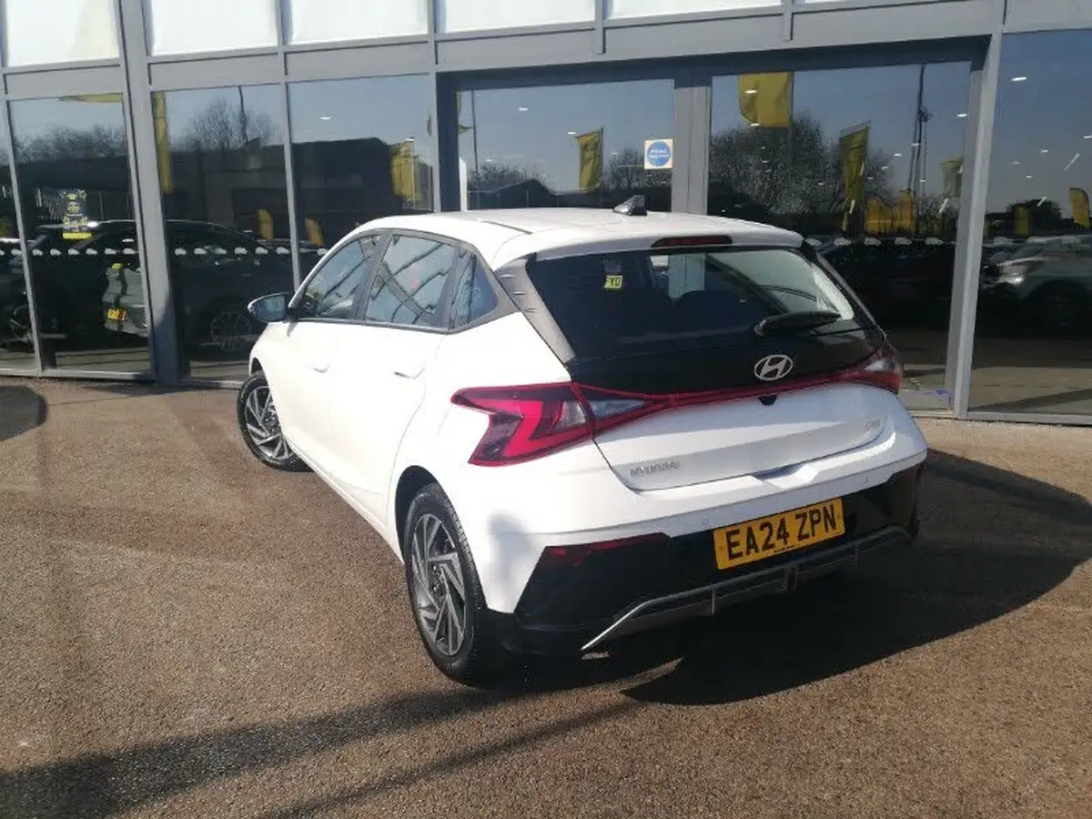 2024-hyundai-i20-10-t-gdi-advance-big-1