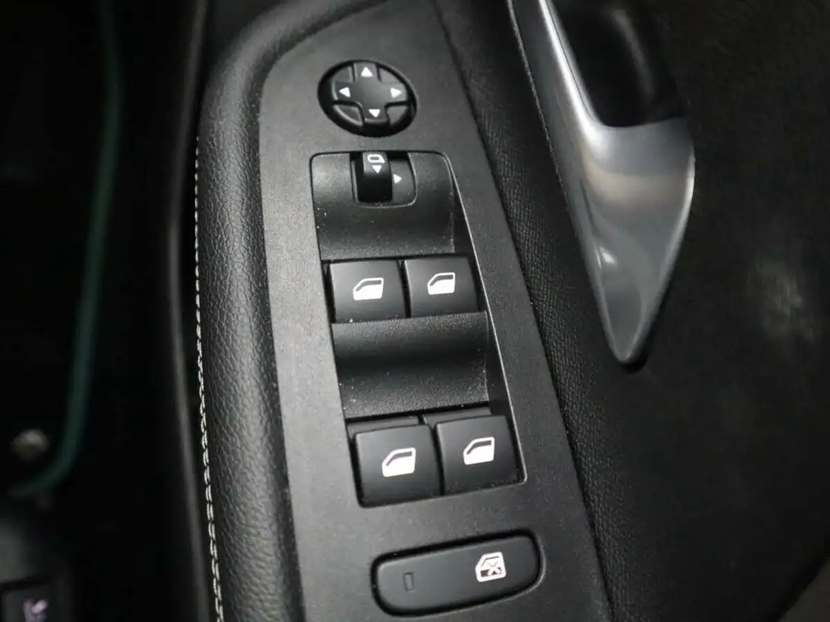 2022-vauxhall-mokka-12-ultimate-130ps-auto-big-39