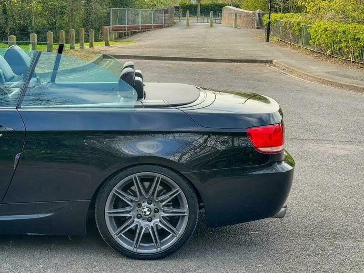 2009-bmw-3-series-30-330i-m-sport-convertible-2d-auto-big-8