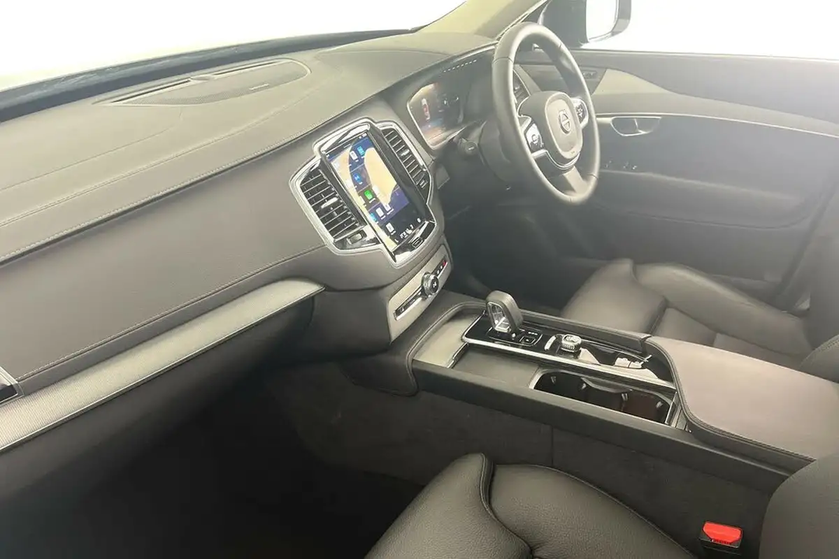 2024-volvo-xc90-20-t8-plus-big-1