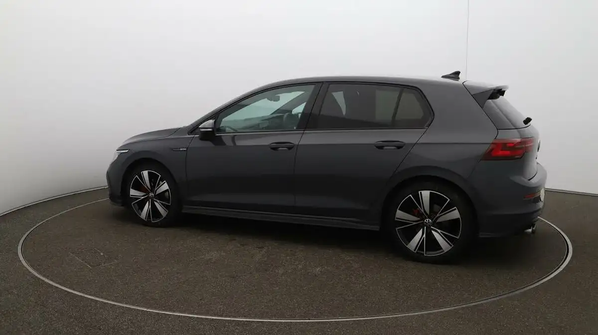 2022-volkswagen-golf-20tdi-gtd-big-48