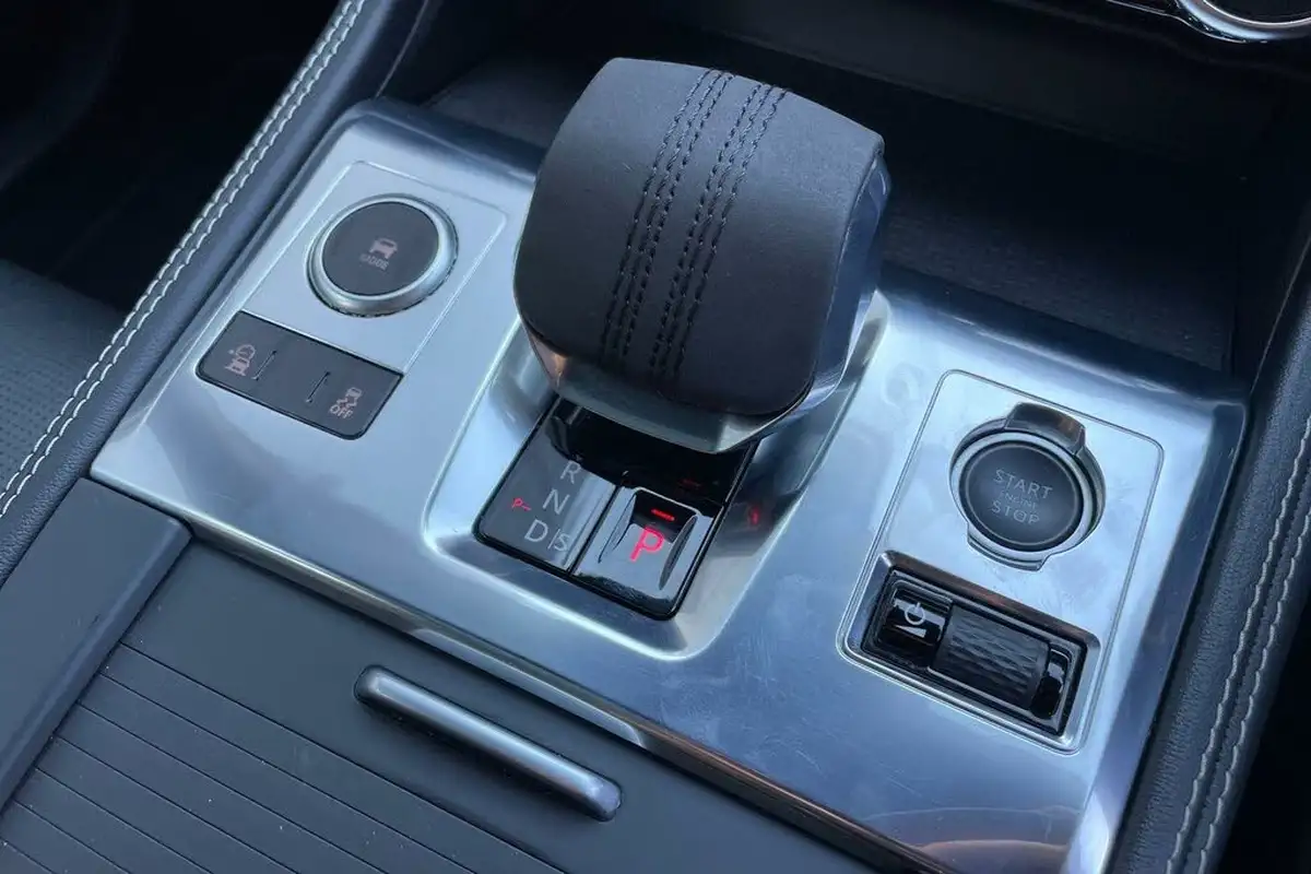 2021-jaguar-f-pace-30-d300-r-dynamic-se-mhev-big-53