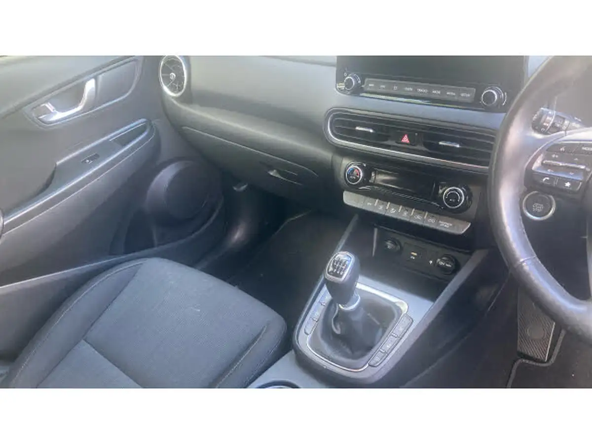 2021-hyundai-kona-10-t-gdi-premium-48-volt-mhev-big-13