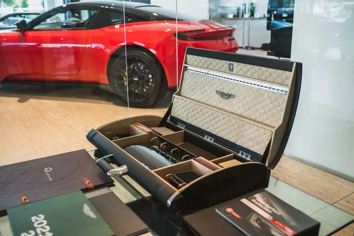 2024-aston-martin-dbx-40-v8-big-13