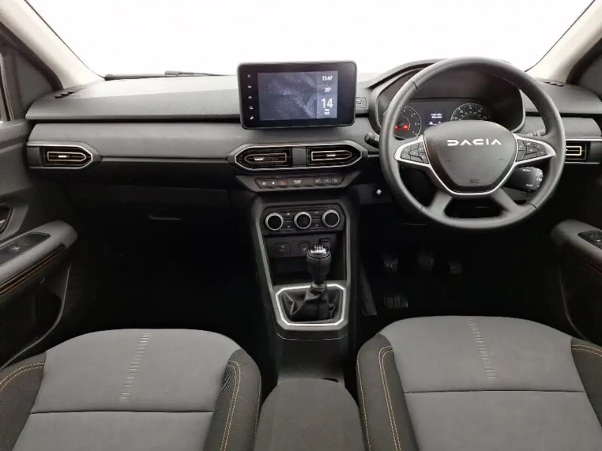 2024-dacia-sandero-stepway-10-tce-extreme-90bhp-big-2