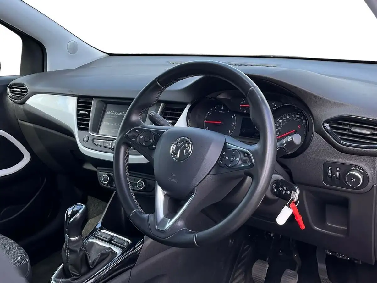 2020-vauxhall-crossland-x-12i-griffin-big-4