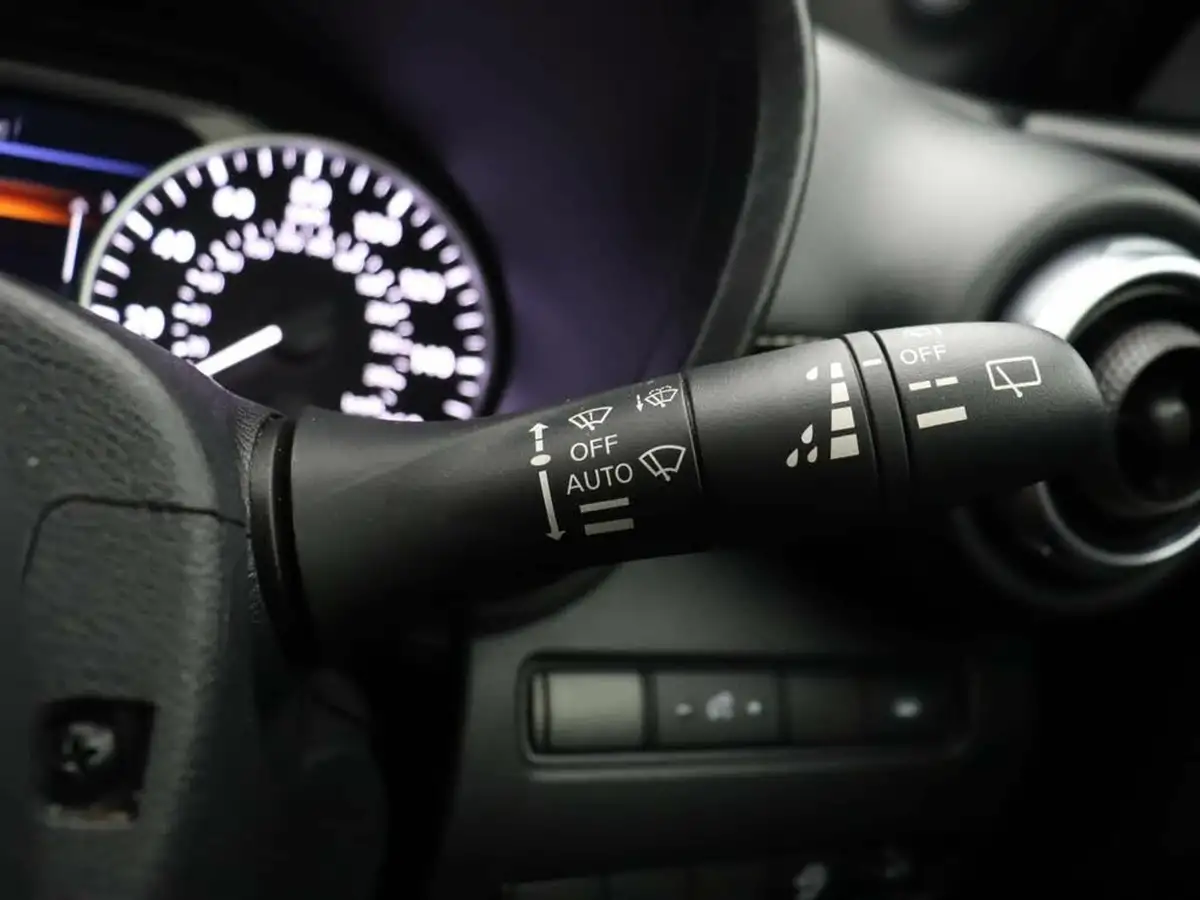 2023-nissan-juke-10-dig-t-n-connecta-big-30