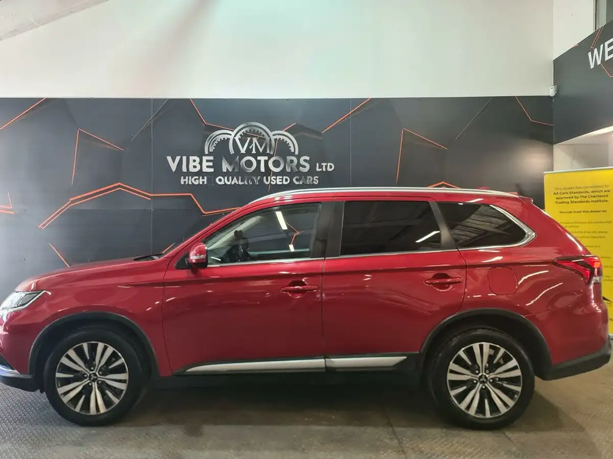 2019-mitsubishi-outlander-20-juro-7st-big-4