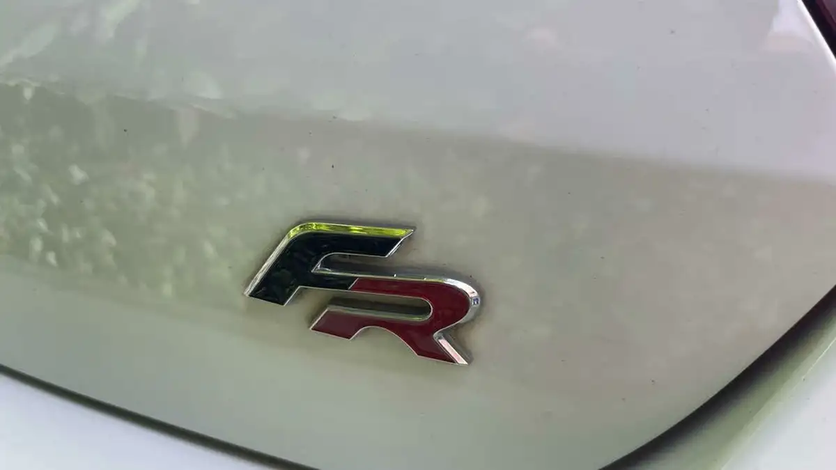 2015-seat-ibiza-12-fr-sportcoupe-3d-big-23