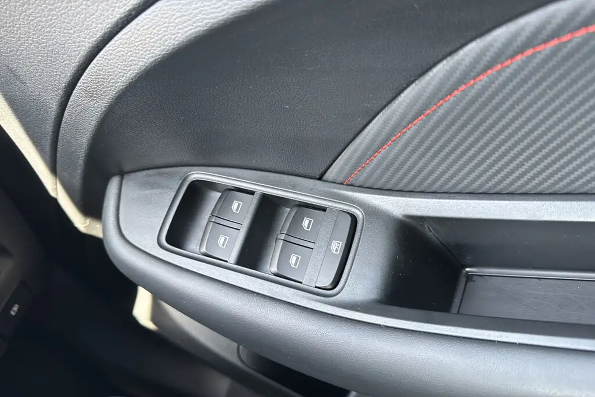 2024-mg-zs-suv-15-vti-tech-exclusive-big-38