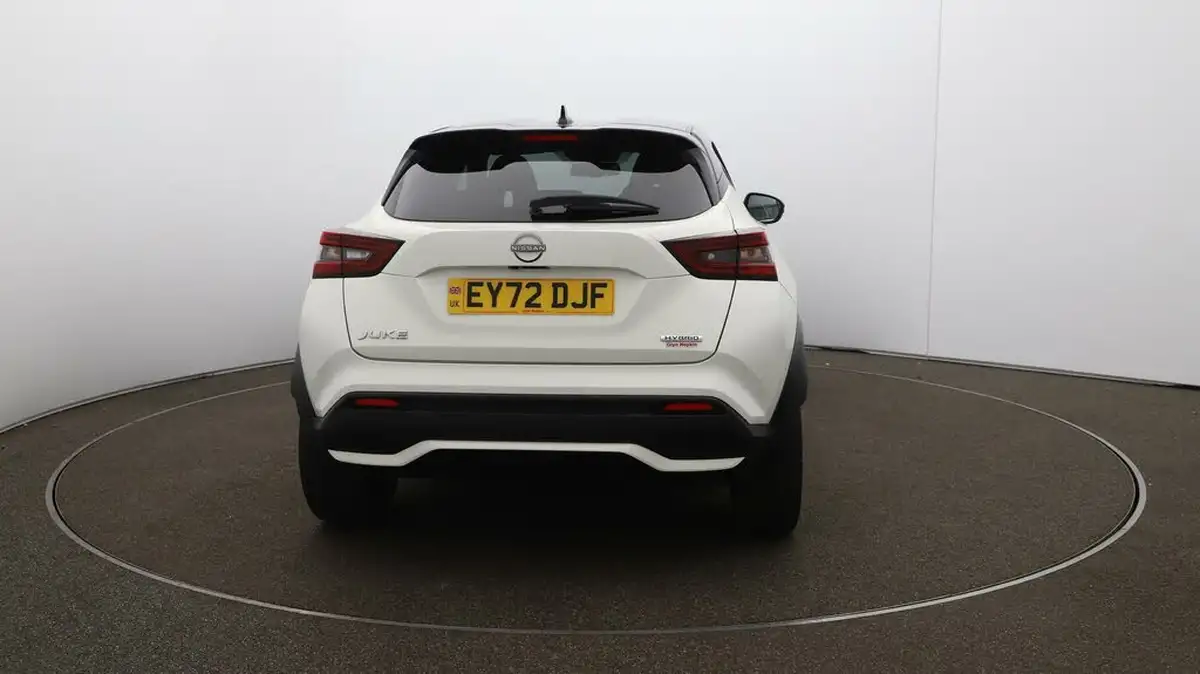 2022-nissan-juke-16-hybrid-premiere-edition-big-6