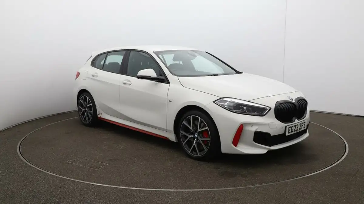 2023-bmw-1-series-20-128ti-lcp-big-43