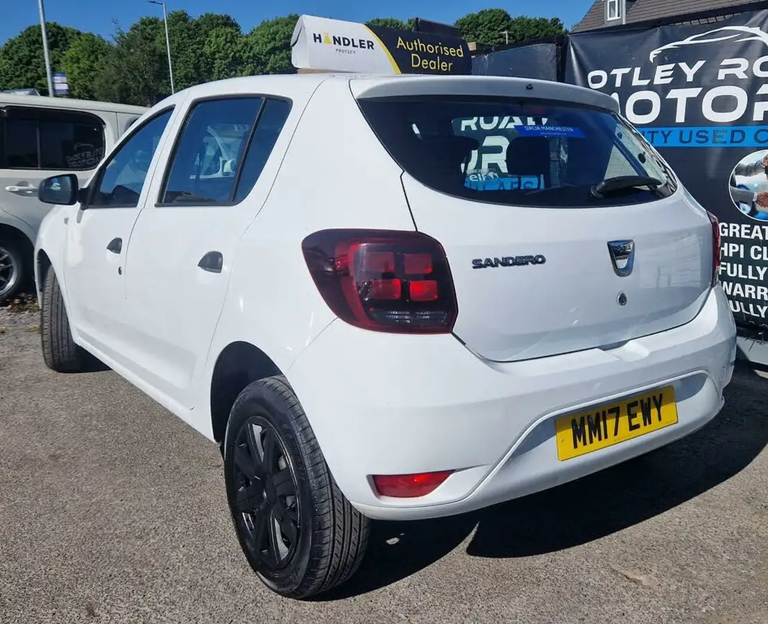 2017-dacia-sandero-10-sce-ambiance-big-3