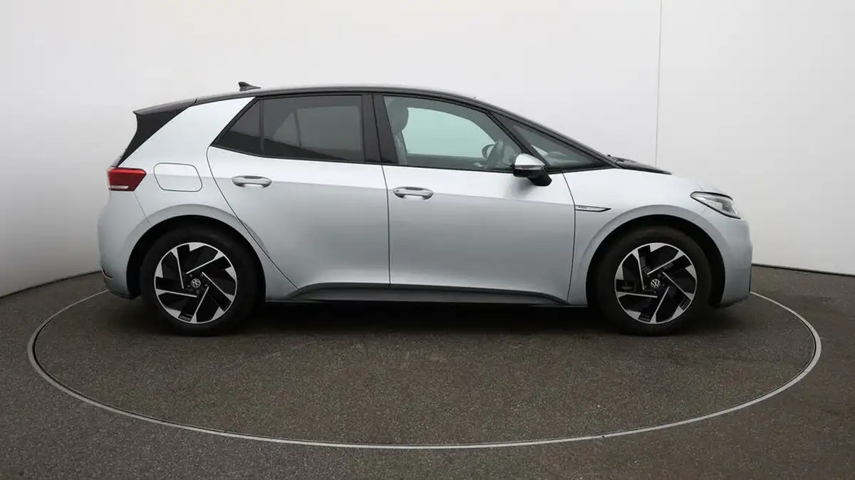 2022-volkswagen-id3-e-max-big-50