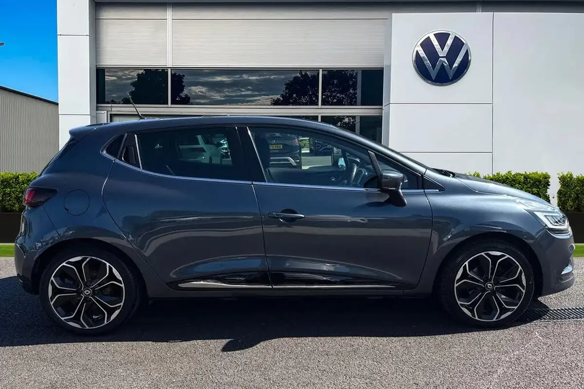 2018-renault-clio-12-tce-dynamique-s-nav-big-2