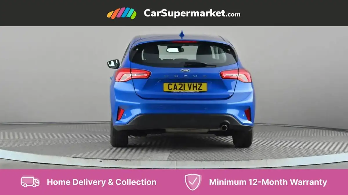 2021-ford-focus-15-titanium-edition-hatchback-big-4