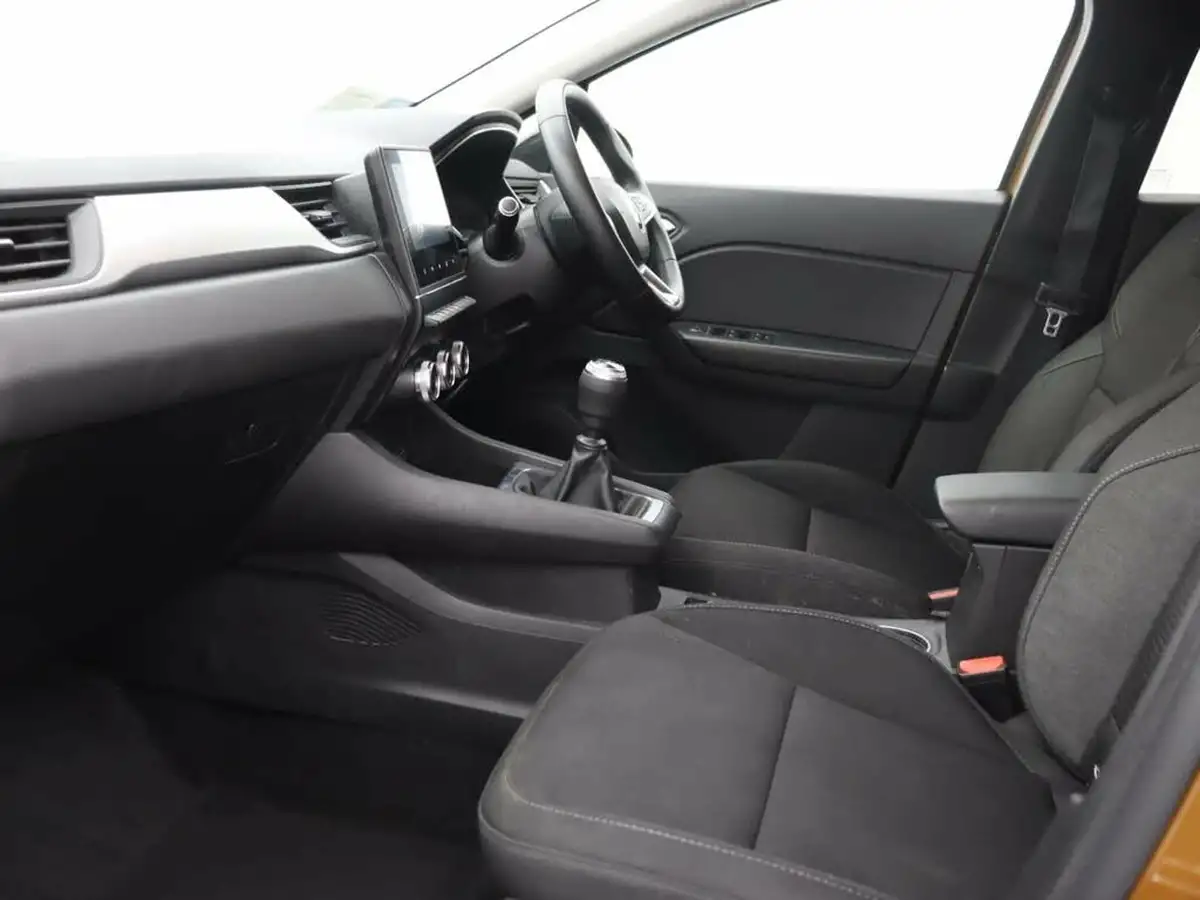 2021-renault-captur-10-tce-iconic-edition-big-29