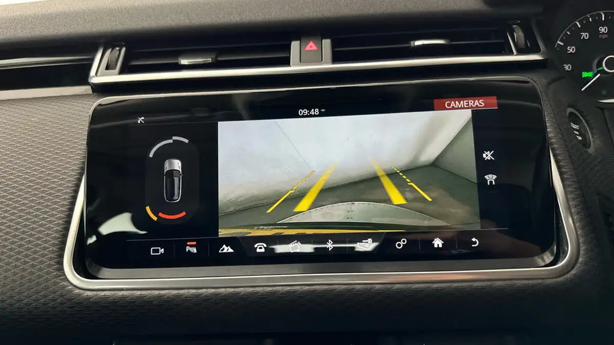 2018-land-rover-range-rover-velar-20-d180-velar-big-35