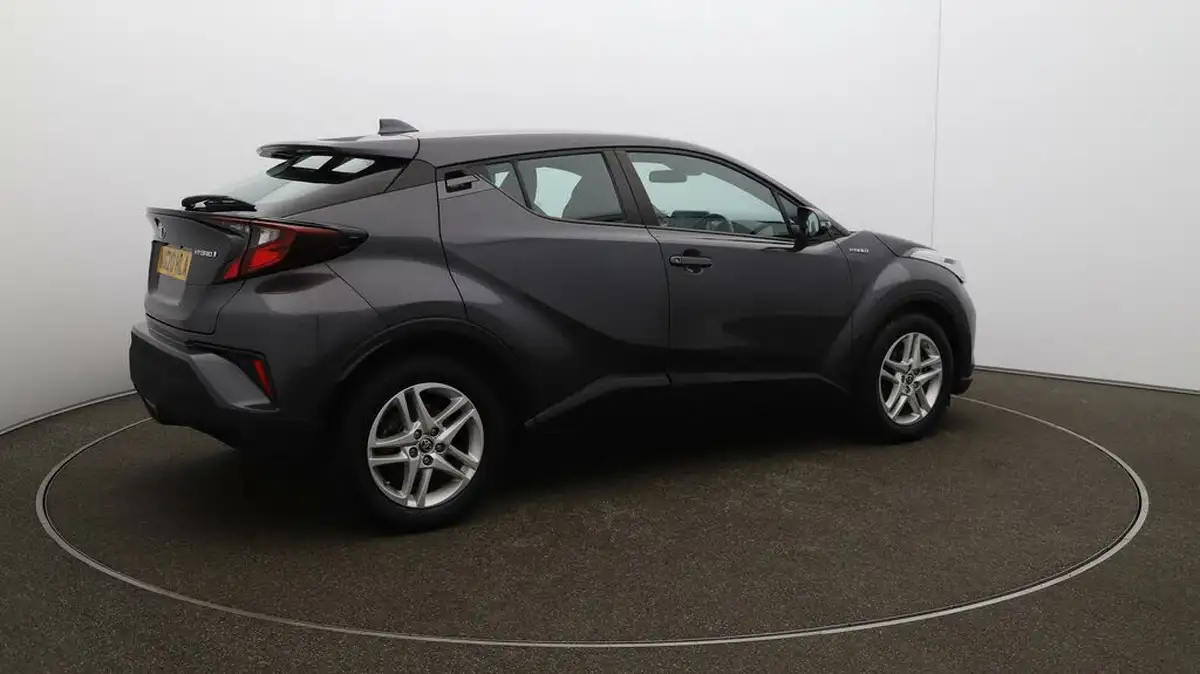 2020-toyota-c-hr-18-vvt-i-icon-parking-pack-big-51
