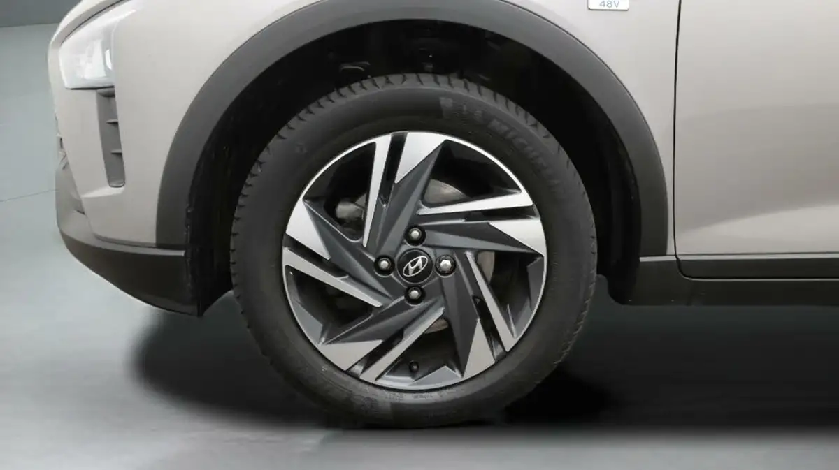 2022-hyundai-bayon-10-t-gdi-se-connect-dct-big-18