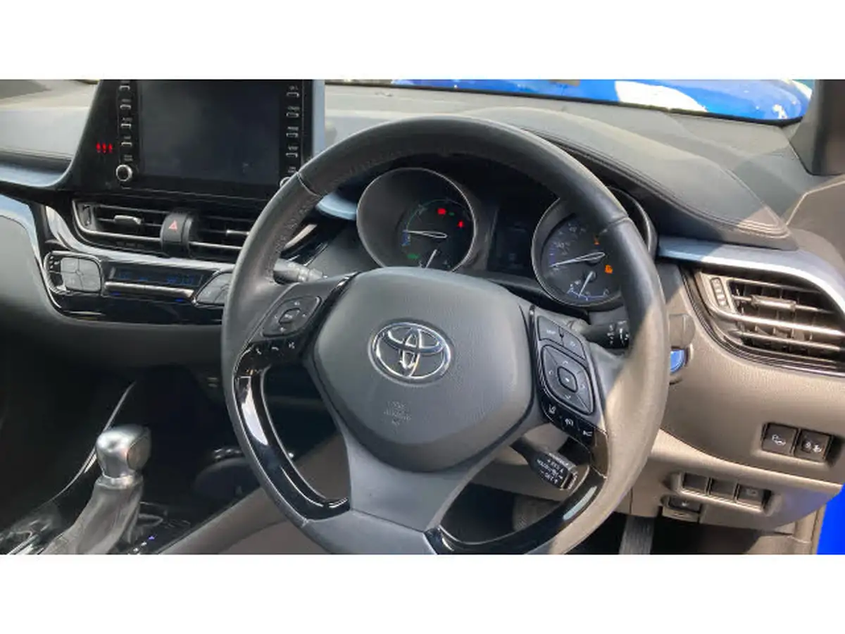 2022-toyota-c-hr-18-vvt-i-design-big-7