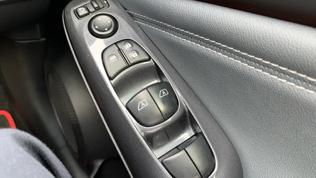 2020-nissan-juke-10-dig-t-n-connecta-117ps-dct-big-42