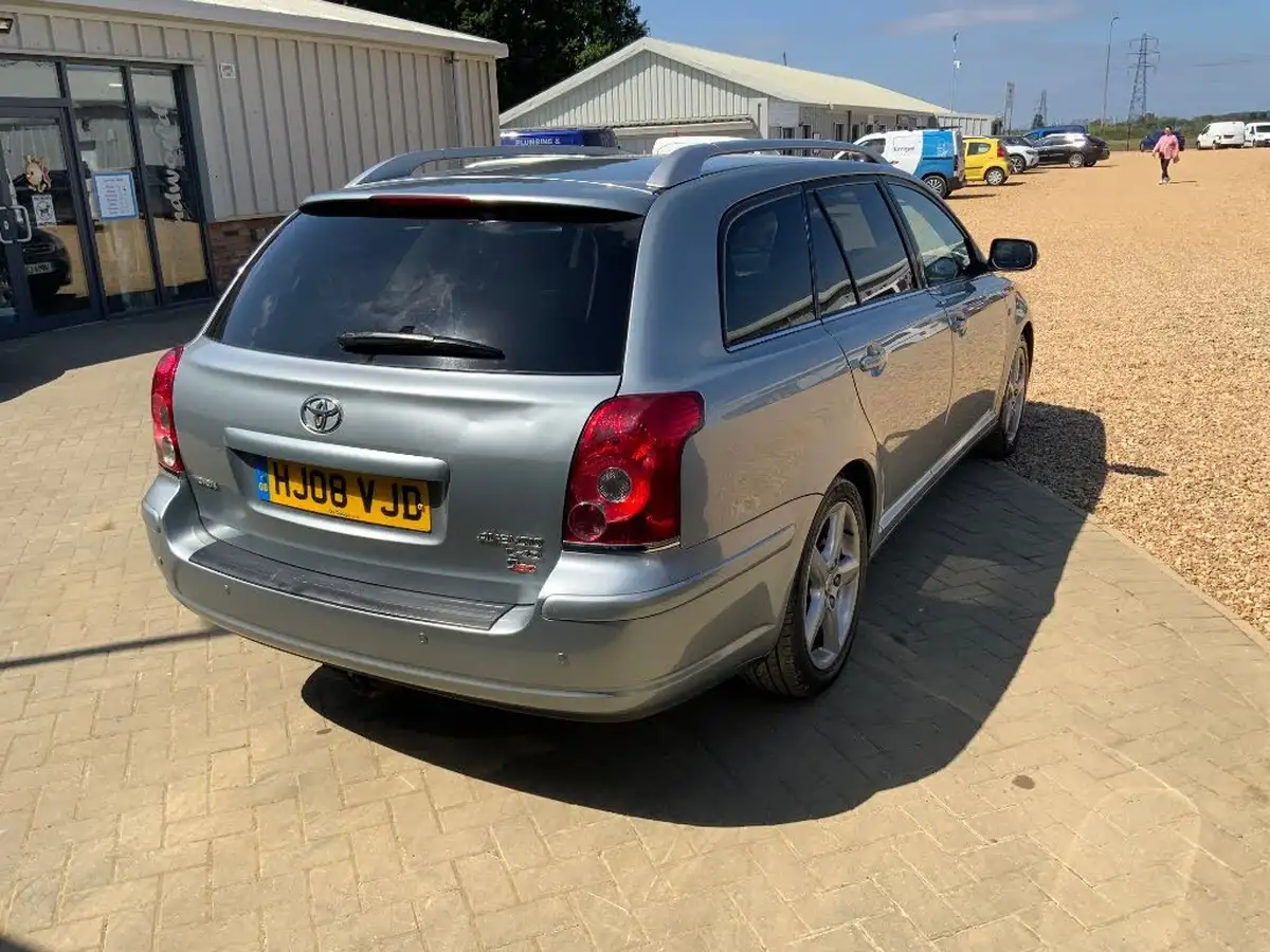 2008-toyota-avensis-22td-t180-estate-5d-big-6