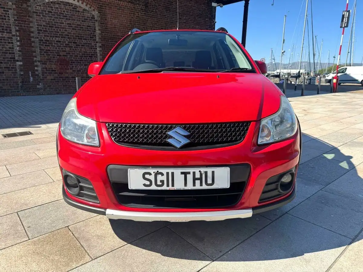 2011-suzuki-sx4-16-sz4-hatchback-5d-big-1