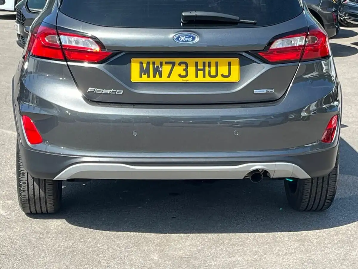 2023-ford-fiesta-10t-active-125ps-hybrid-mhev-big-18