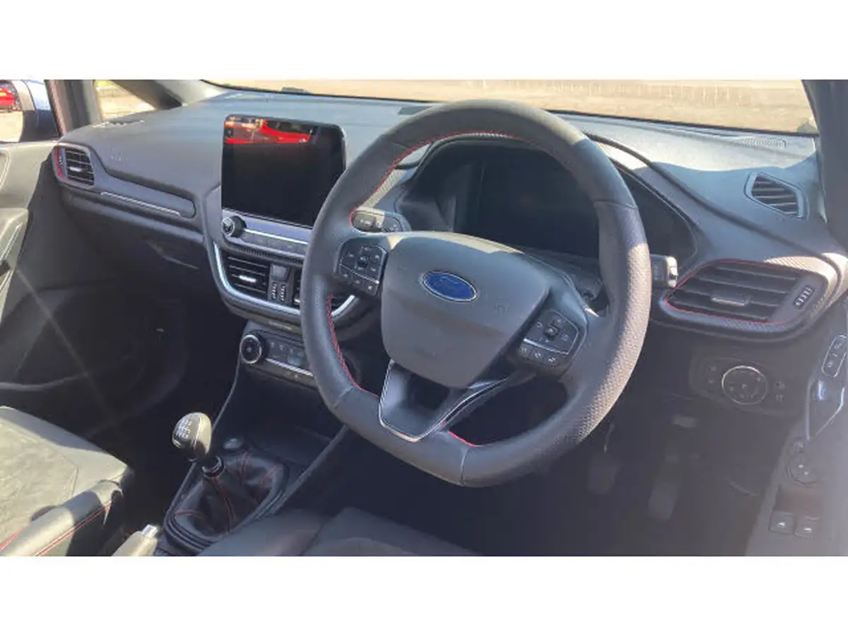 2022-ford-fiesta-10t-st-line-vignale-155ps-hybrid-mhev-3d-big-10