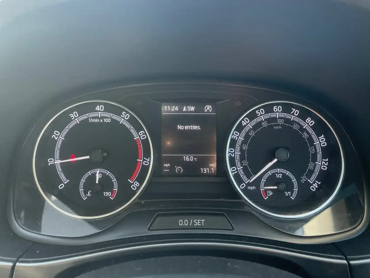 2020-skoda-fabia-10-tsi-se-l-95ps-hatchback-big-13