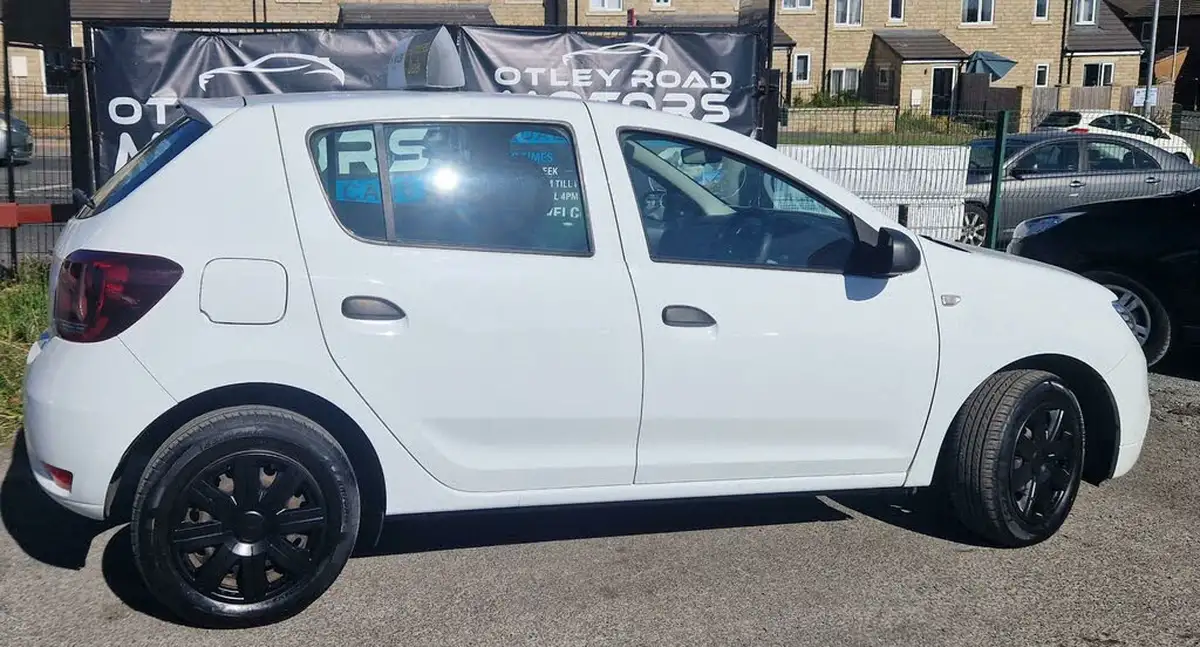 2017-dacia-sandero-10-sce-ambiance-big-55