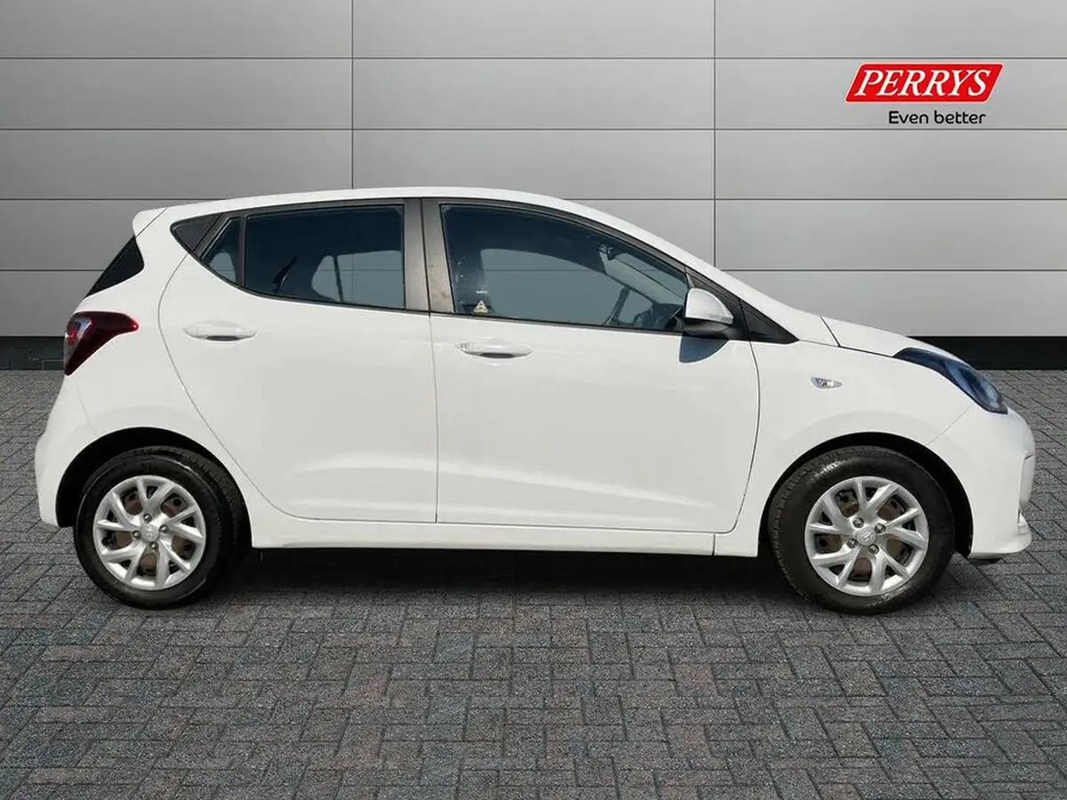 2018-hyundai-i10-10-se-66ps-big-2