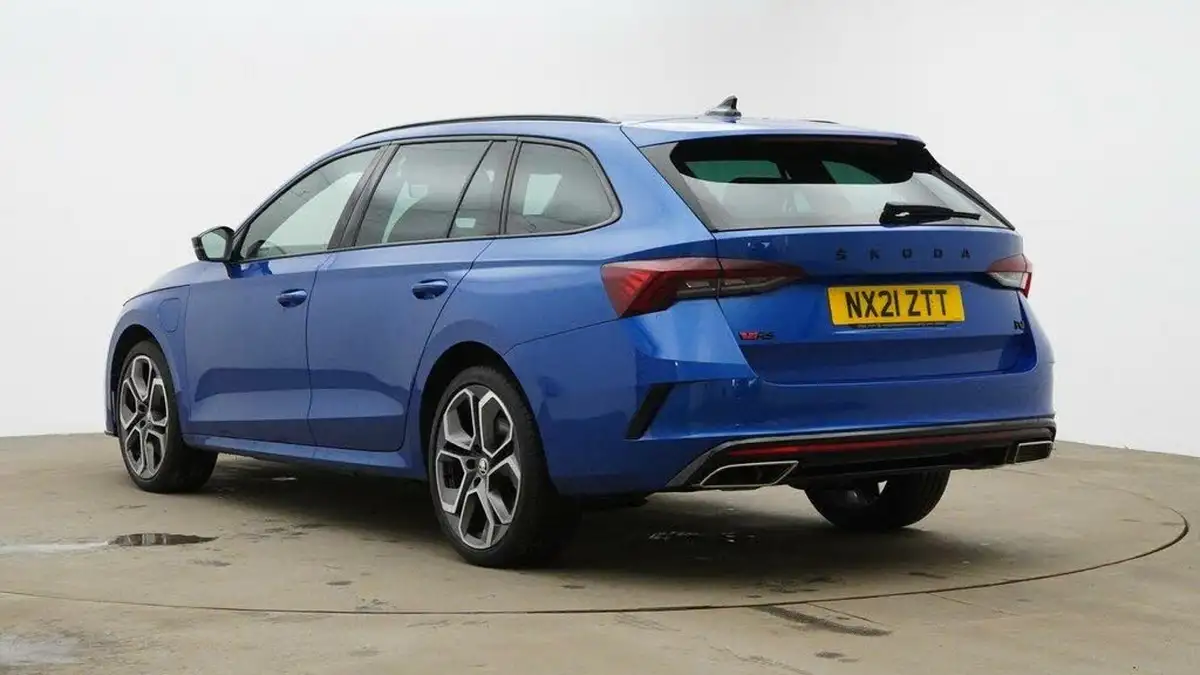 2021-skoda-octavia-14-tsi-vrs-estate-big-5