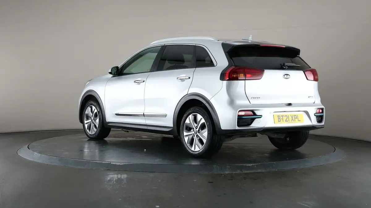 2021-kia-e-niro-ev-4-big-74