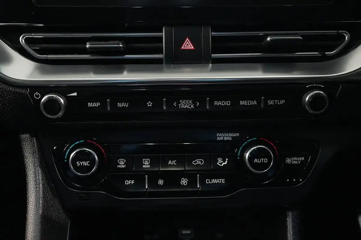 2020-kia-niro-16-gdi-4-big-44