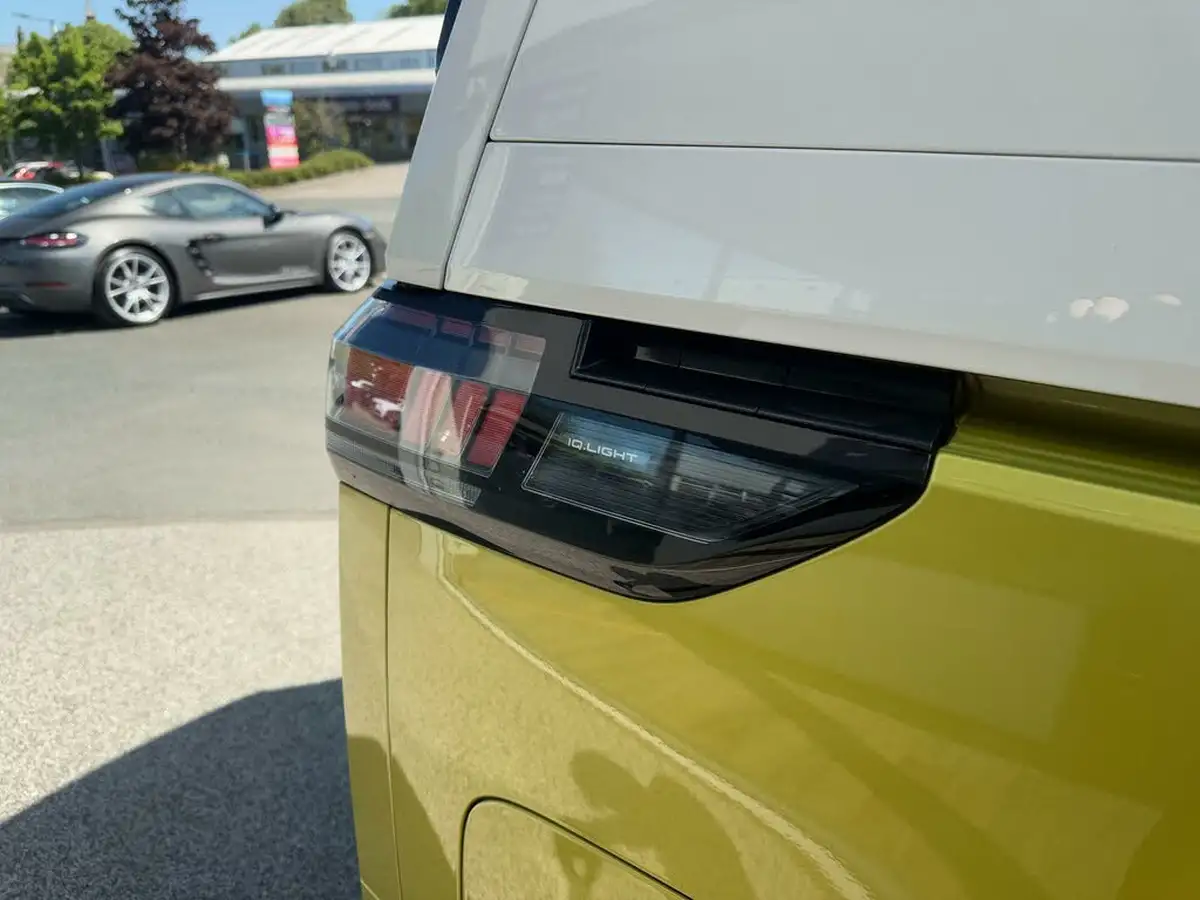 2023-volkswagen-idbuzz-e-style-standard-big-78