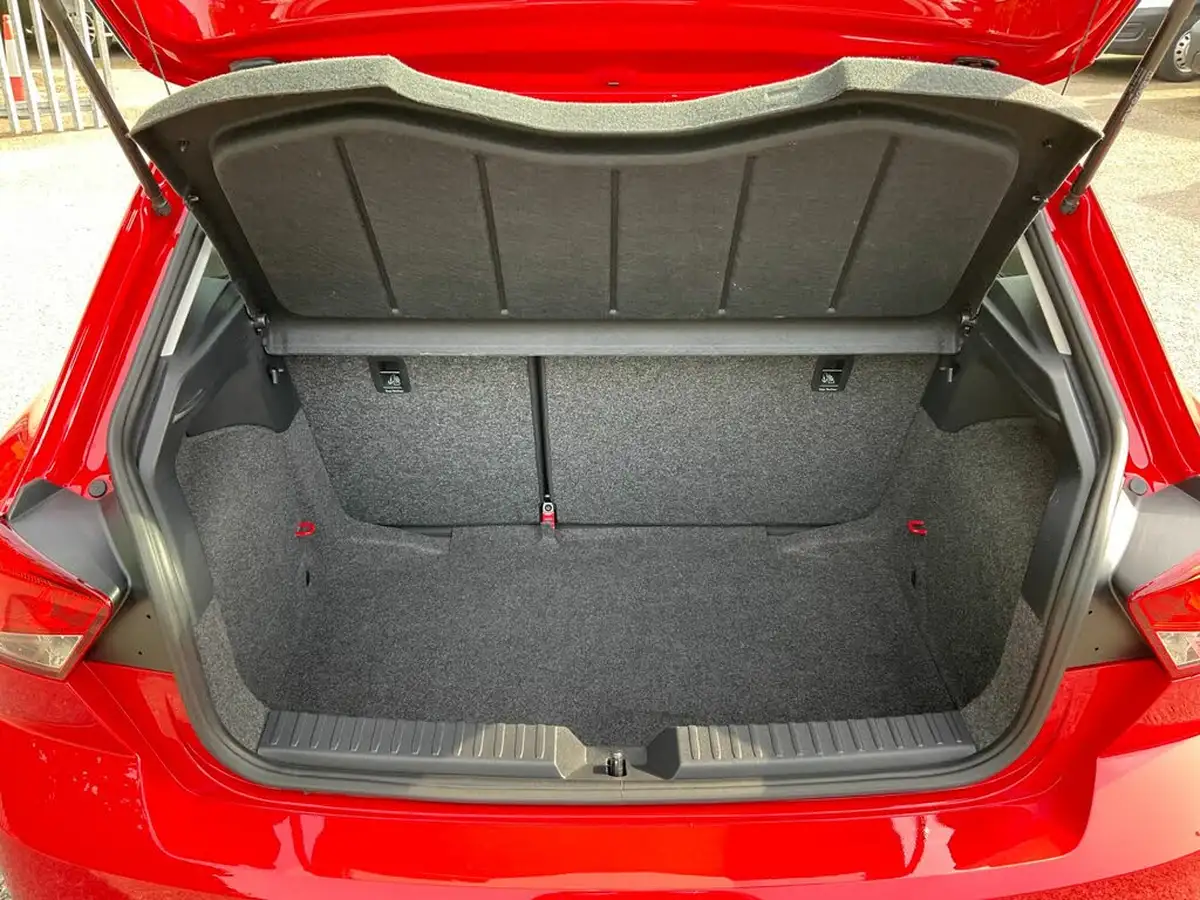 2022-seat-ibiza-10-mpi-se-technology-big-16