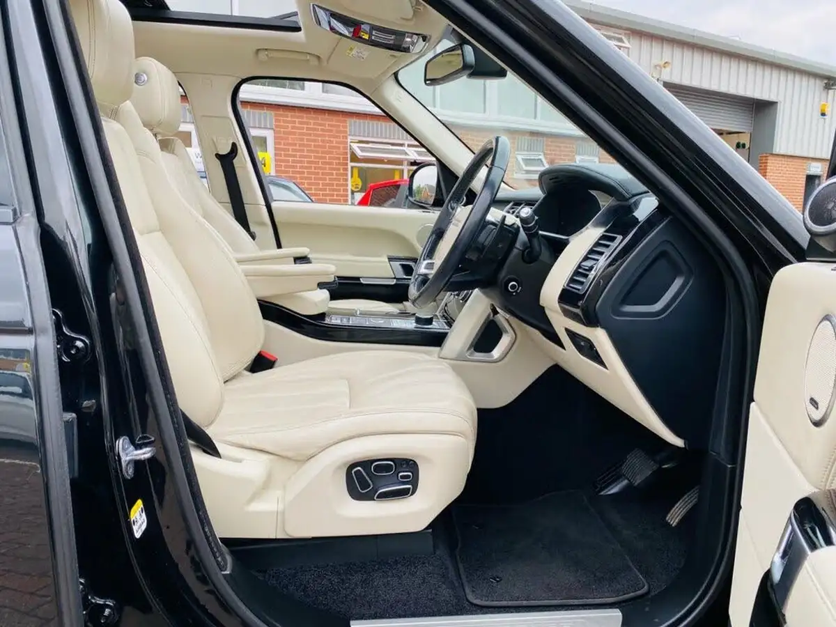 2014-land-rover-range-rover-30tdv6-vogue-se-big-29