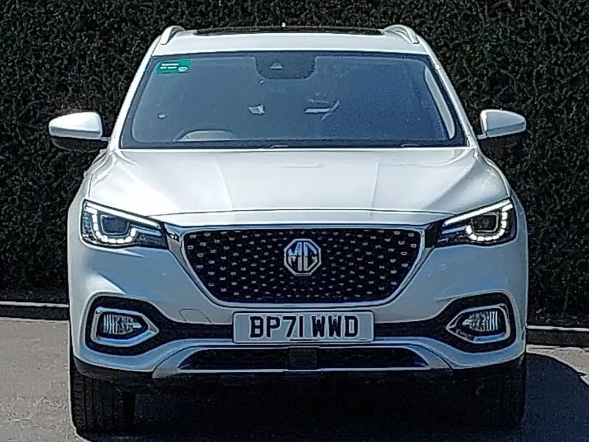 2022-mg-hs-15t-gdi-exclusive-162ps-dct-big-18