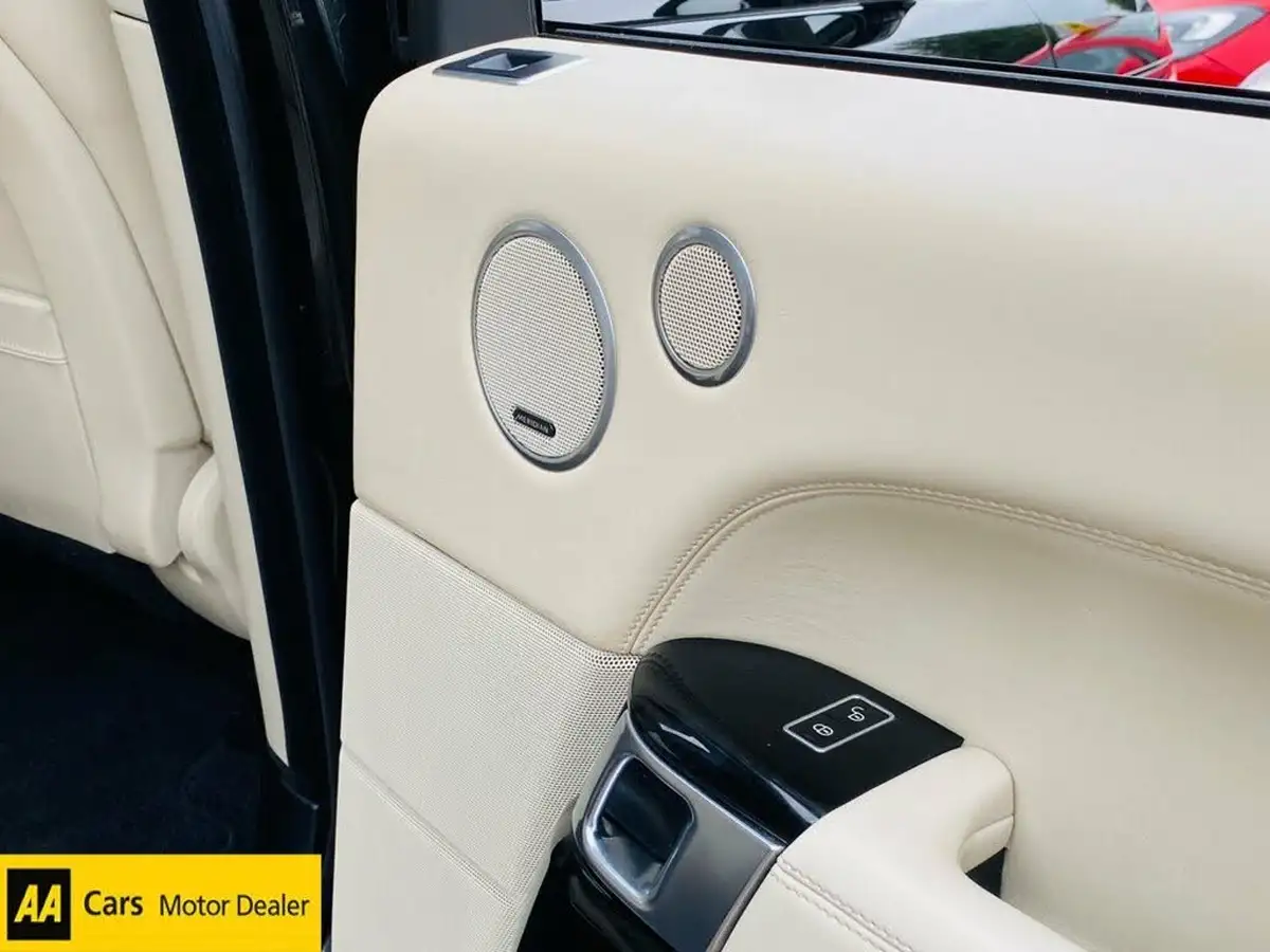 2014-land-rover-range-rover-30tdv6-vogue-se-big-53