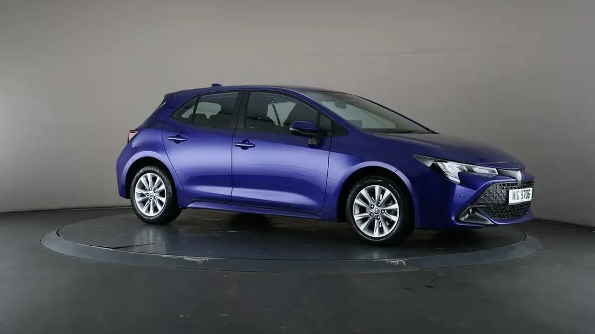 2023-toyota-corolla-18-vvt-i-icon-138bhp-hatchback-5d-big-56
