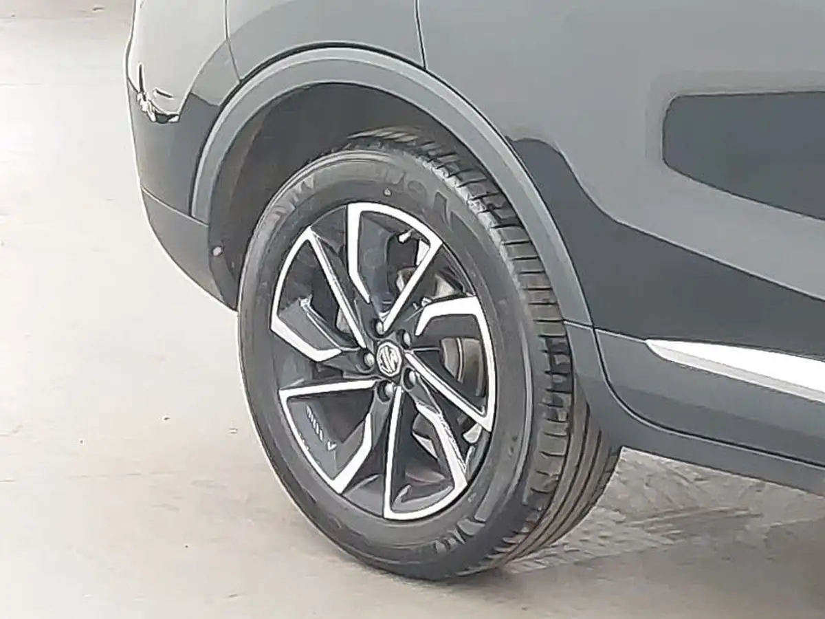 2023-mg-zs-suv-15-vti-tech-exclusive-big-8