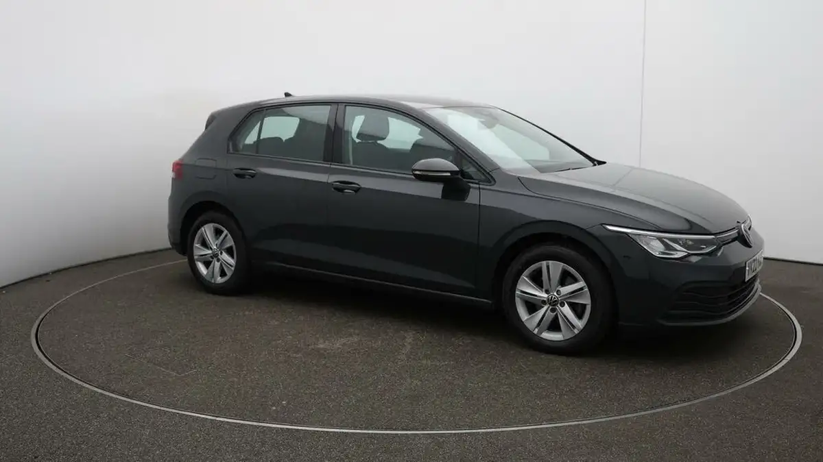 2022-volkswagen-golf-15-tsi-life-150ps-hatchback-big-44