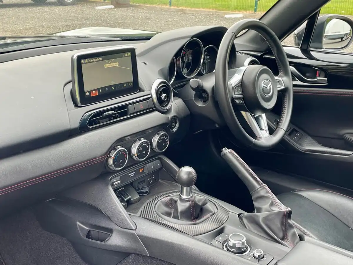 2017-mazda-mx-5-20-sport-rf-big-14