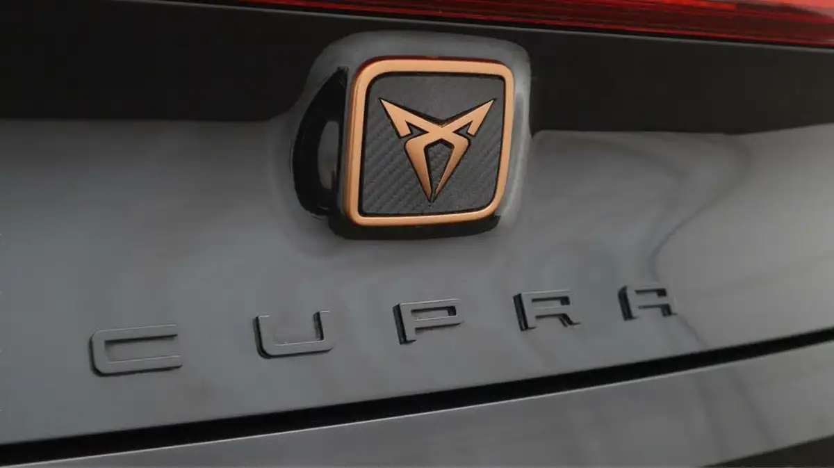 2023-cupra-leon-nf-15-etsi-v1-hatchback-big-21