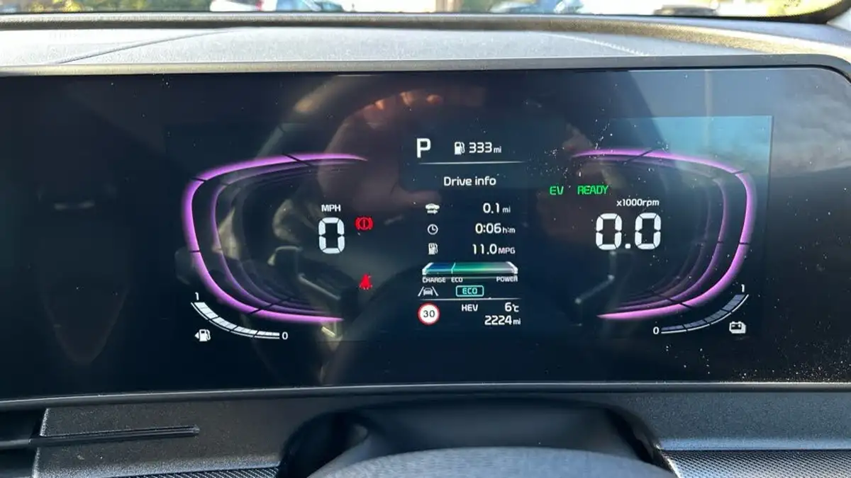2024-kia-sportage-16-t-gdi-gt-line-241bhp-awd-phev-auto-big-6