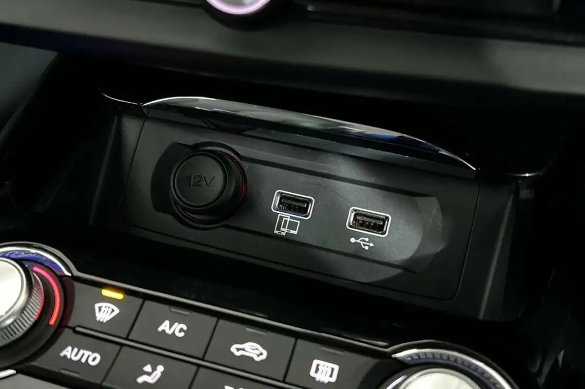 2021-mg-mg5-e-exclusive-ev-long-range-big-37