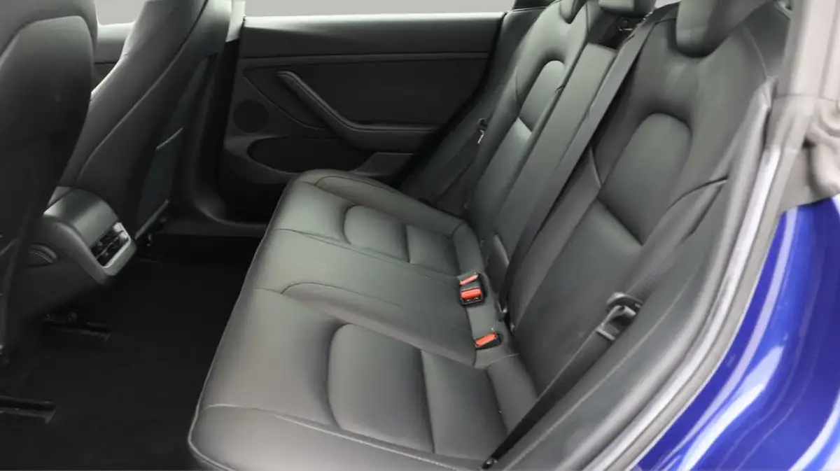 2021-tesla-model-3-e-long-range-awd-big-15