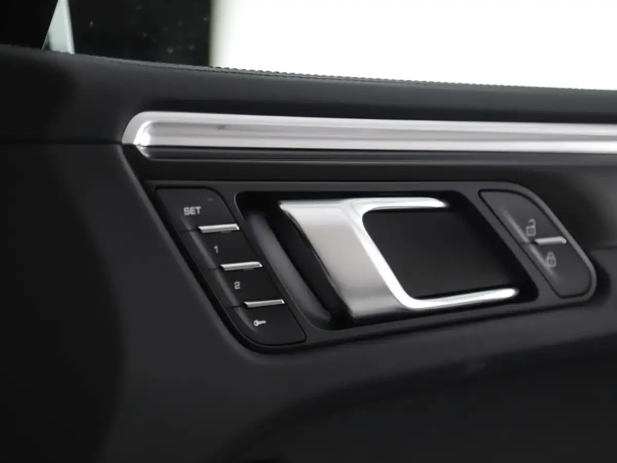 2022-porsche-macan-29-v6-s-big-9